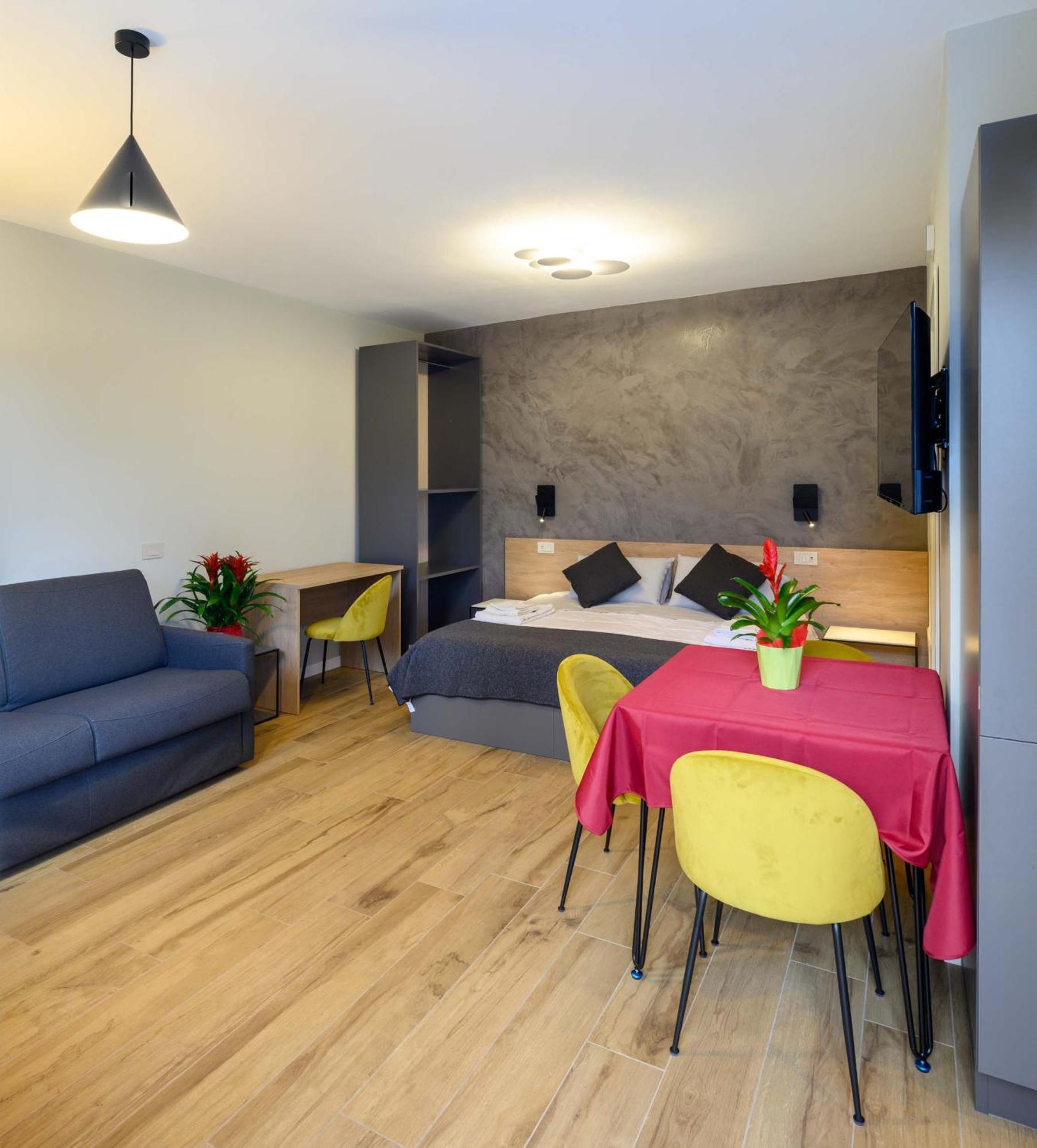 B&B Dimora Morelli Gubbio Bagian luar foto