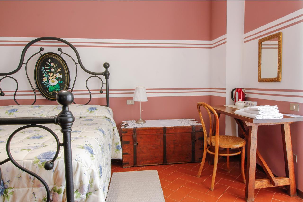 B&B Dimora Morelli Gubbio Bagian luar foto