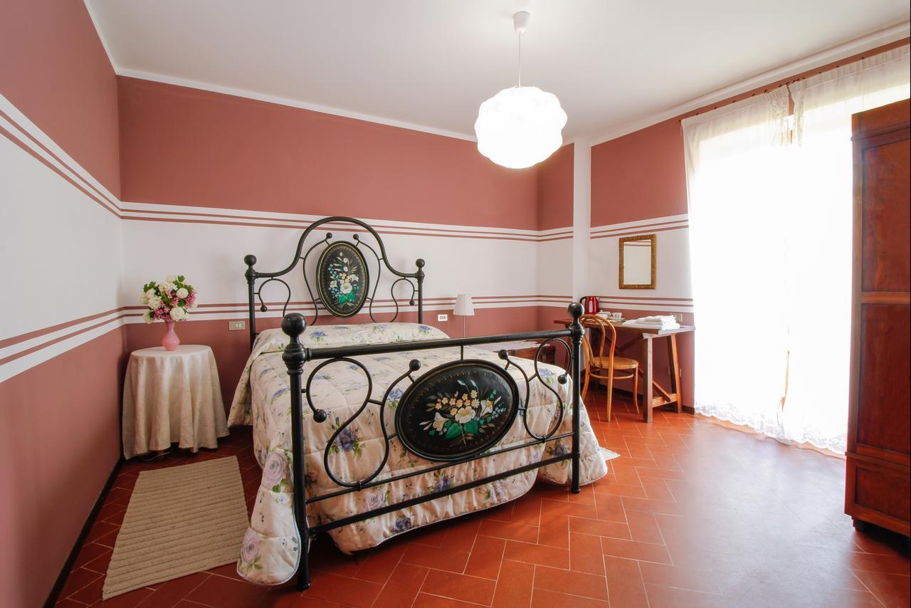 B&B Dimora Morelli Gubbio Bagian luar foto