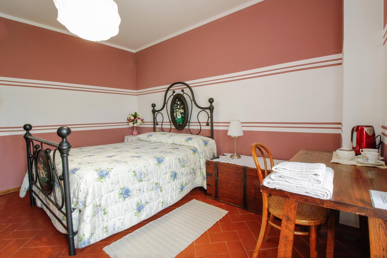 B&B Dimora Morelli Gubbio Bagian luar foto