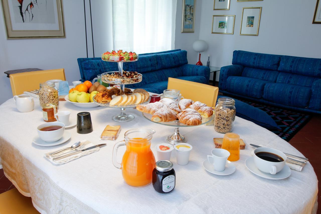 B&B Dimora Morelli Gubbio Bagian luar foto