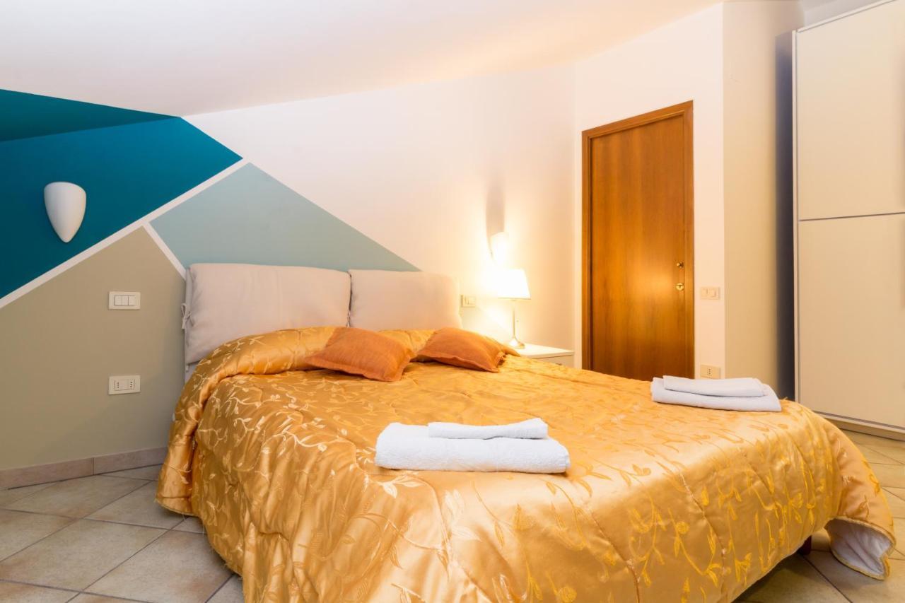 B&B Dimora Morelli Gubbio Bagian luar foto